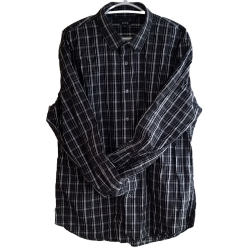 APT9 Long Sleeve Button Up Size XL